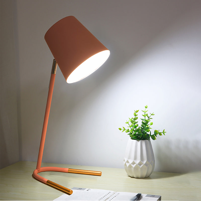 Table en métal en forme de seau Macaron 1 lampe de chevet de bulbe avec base en U