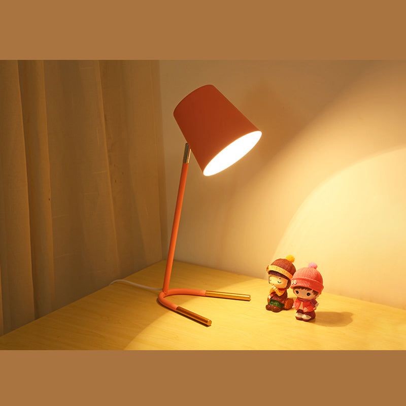 Table en métal en forme de seau Macaron 1 lampe de chevet de bulbe avec base en U