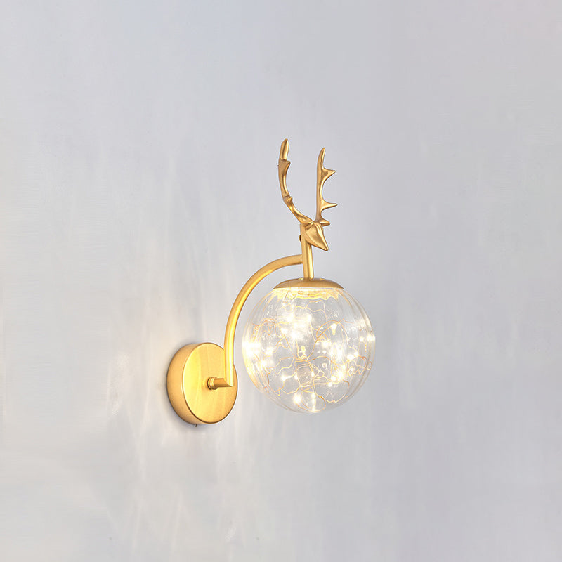 Glass Globe LED Wall Lamp in Modern Fashionable Wrought Iron Wall Sconce with Antler Decoration