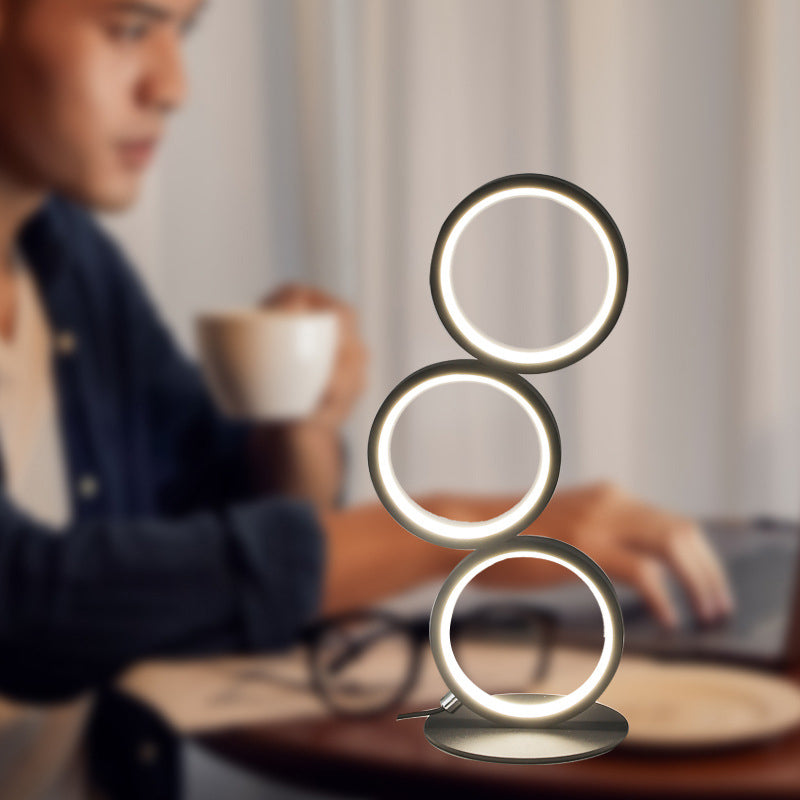 Table à LED en forme de bague Light Creative Minimalist 3-Light Night lampe pour le salon
