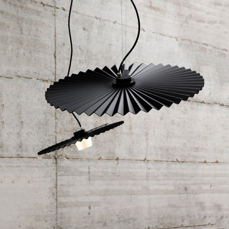 Circle Metal Hanging Light Modernist 1 Head Black/Gold Ceiling Suspension Lamp for Living Room