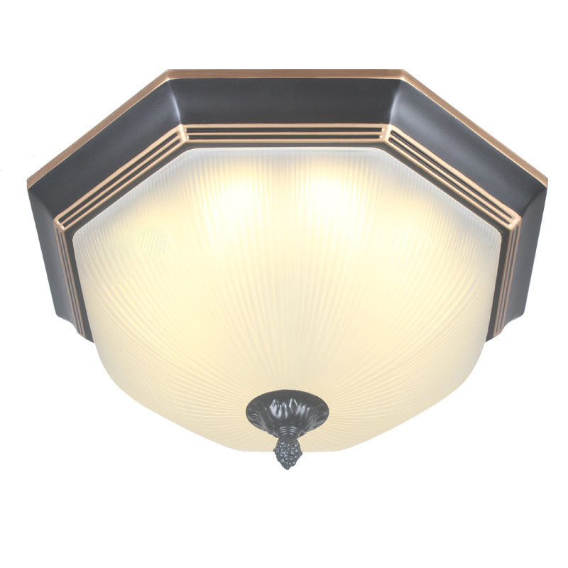 Plafonnier octogonal noir en fer forgé de style classique traditionnel avec abat-jour en verre