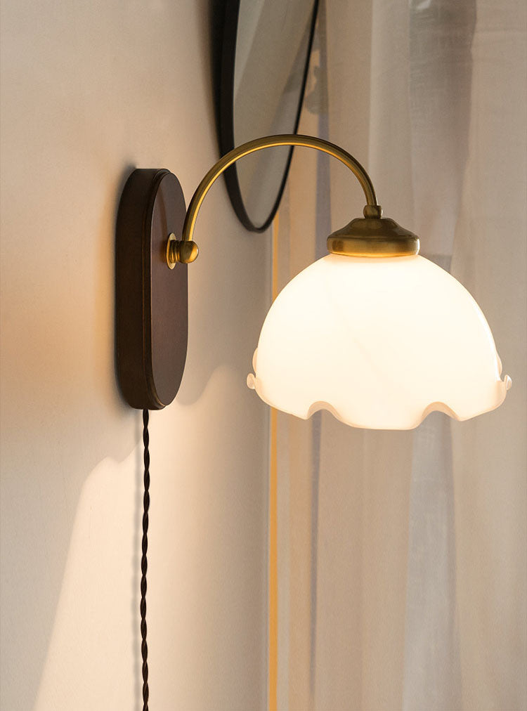 Contemporary Armed Wall Mounted Light Fixture 1-Light Glass Sconce Light for Bedroom