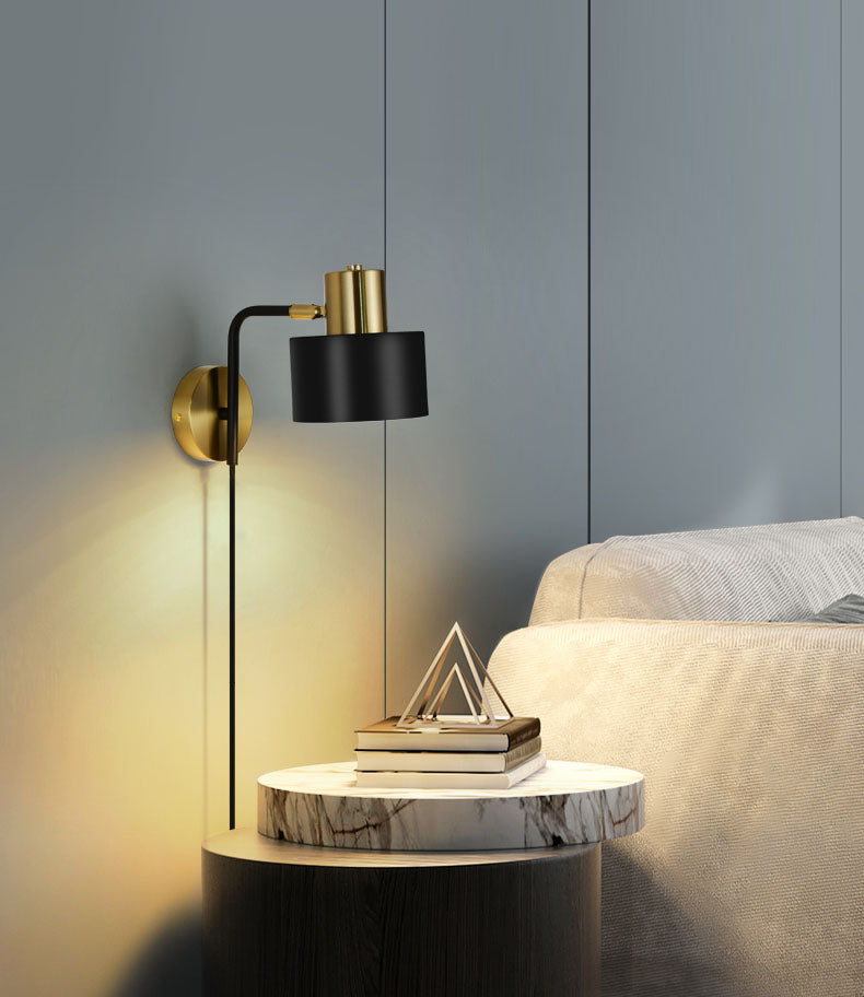 1-Light Black Contemporary Wall Lighting Fixture Metal Adjustable Wall Lighting for Bedroom