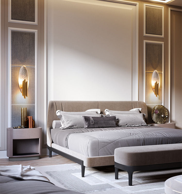 Lampada montata a parete in metallo regolabile contemporaneo per camera da letto