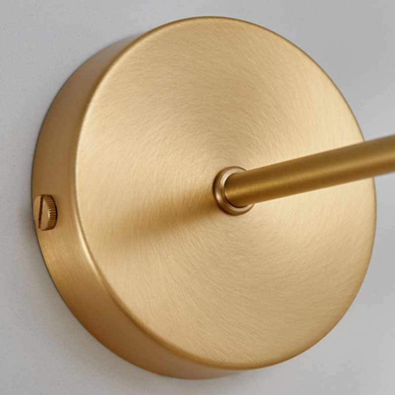 Lampada montata a parete in metallo regolabile contemporaneo per camera da letto