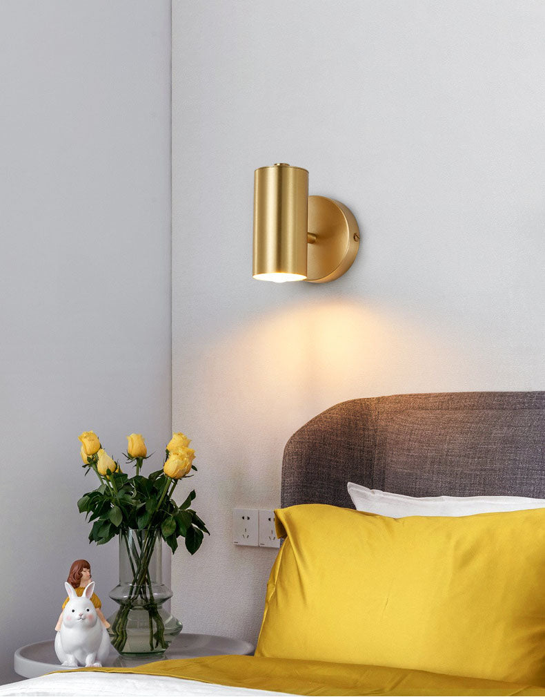 Lampada montata a parete in metallo regolabile contemporaneo per camera da letto