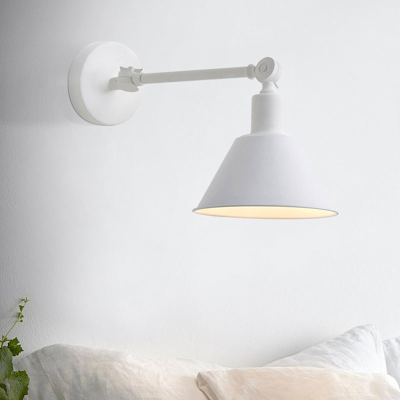 CONE METAL MALAR LIGHT LIGHT ALIMENTO INDUSTRIAL 1 Lámpara de apliques de dormitorio ligero en blanco/negro