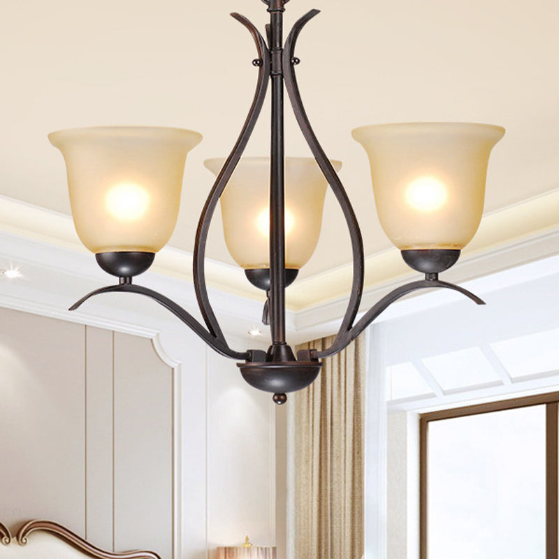 Chandelier de pendentif en cloche traditionnel 3/5/8 têtes en verre givré beige Lumière suspendue en noir pour le salon