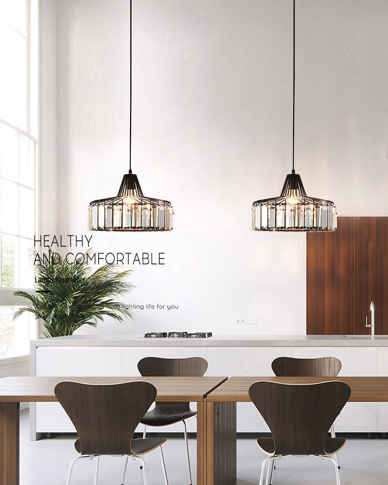 Lampe suspendue à pendentif de dôme créatif moderne lampe suspendue en fer forgé avec de l'ombre en cristal