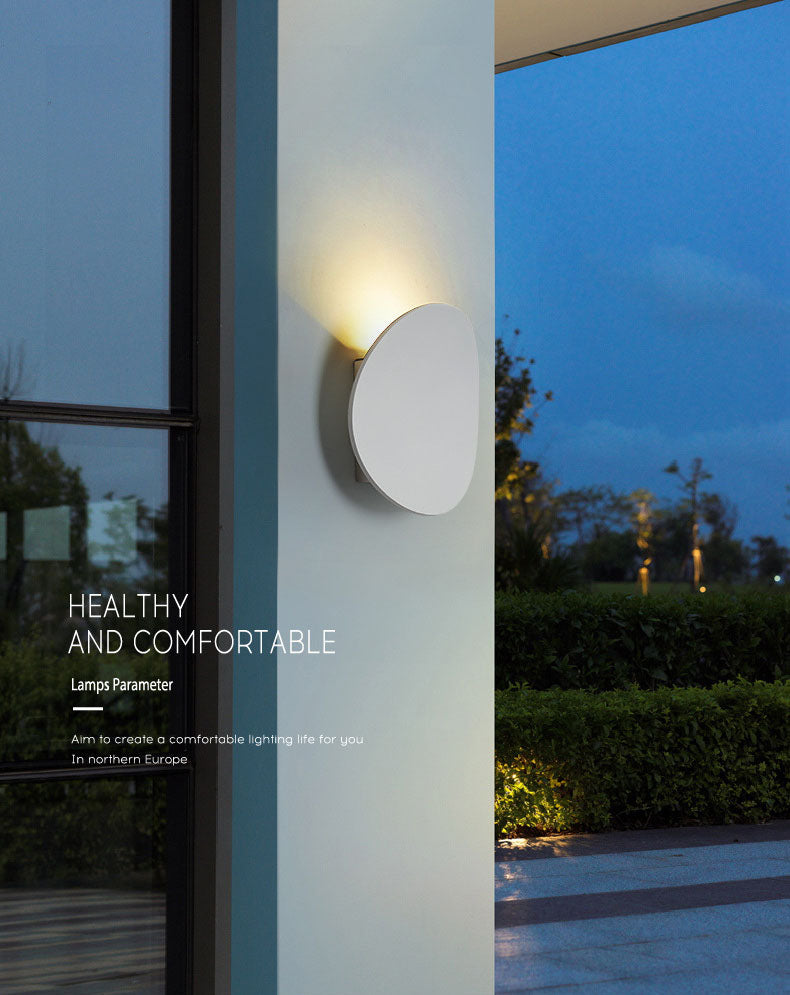 Luz de la pared curva Malimalista LED de metal LED al aire libre Luz de luz montada en la pared