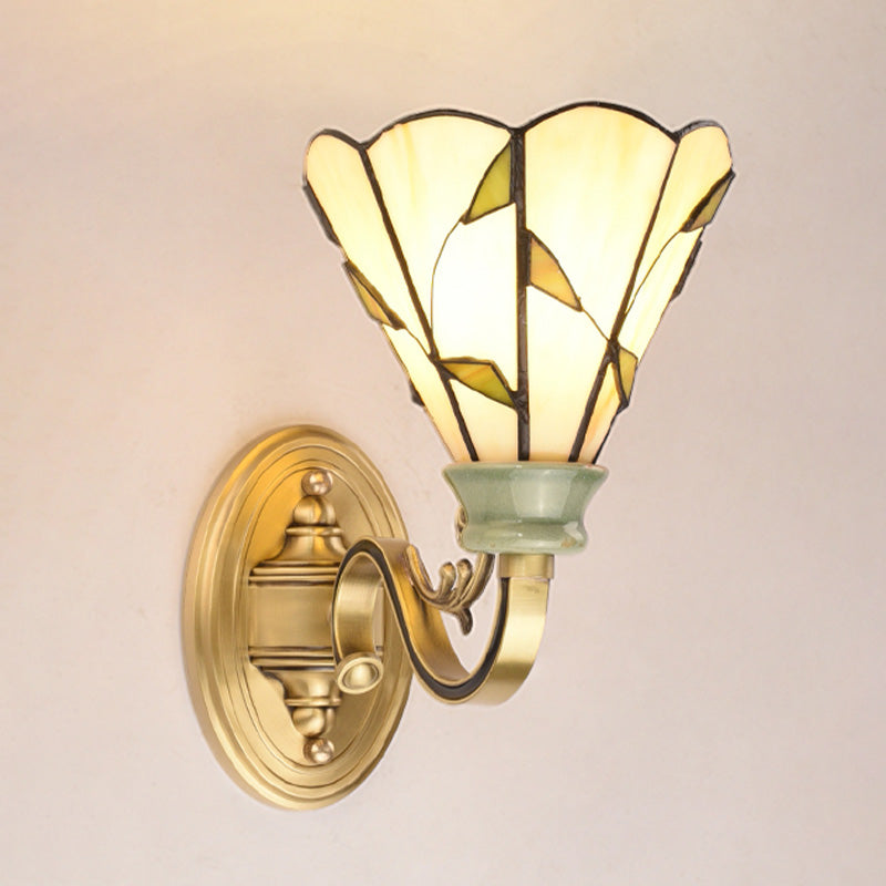 1 Light Wall Mounted Lamp Tiffany Style Cone/Bowl/Flower Cut Glass Sconce Light in Beige/Yellow/Orange for Bedroom