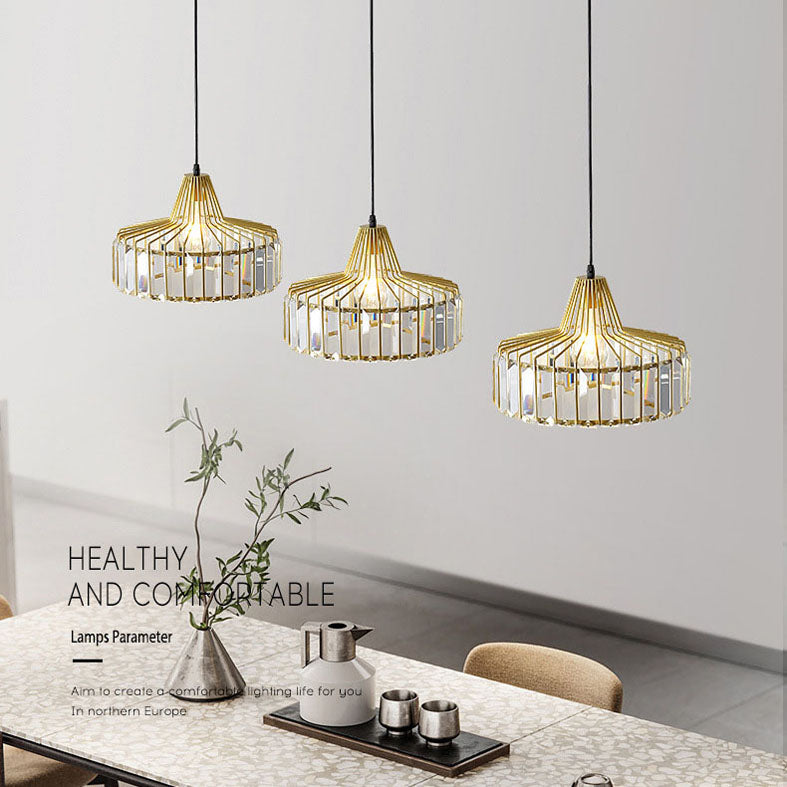 Lampe suspendue à pendentif de dôme créatif moderne lampe suspendue en fer forgé avec de l'ombre en cristal