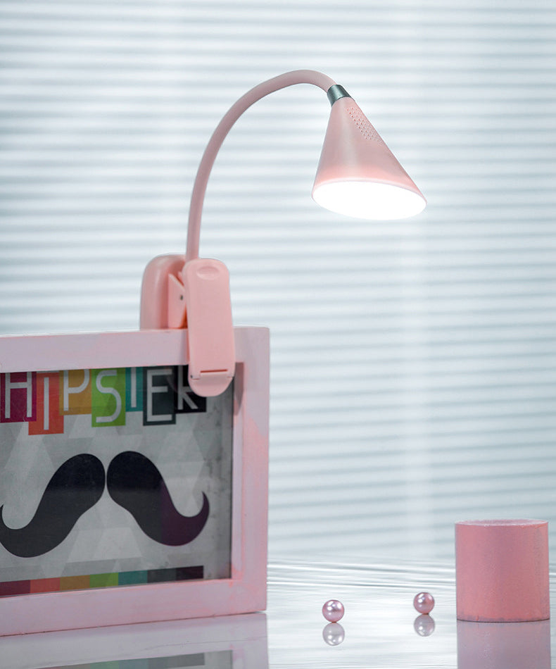 Coup de table à pinces conique Macaron Plastique Couple de chambre LED LECTURE LED avec un bras flexible