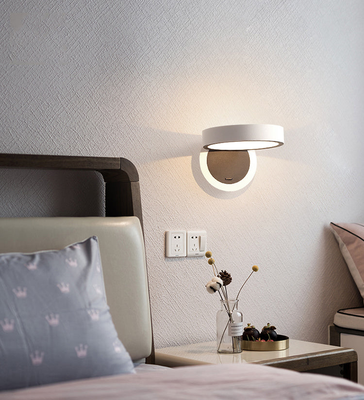 Modern Metal 1-Light Wall Mount Lamp Adjustable Round Wall Sconce for Bedroom