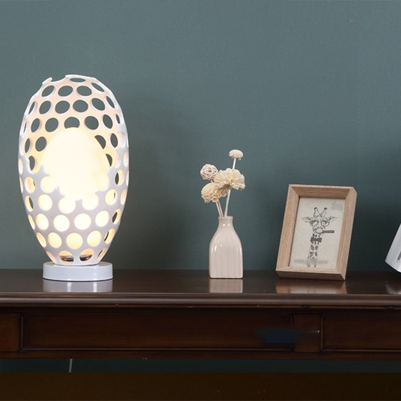 Liche de chevet en forme d'oeuf DÉCOR