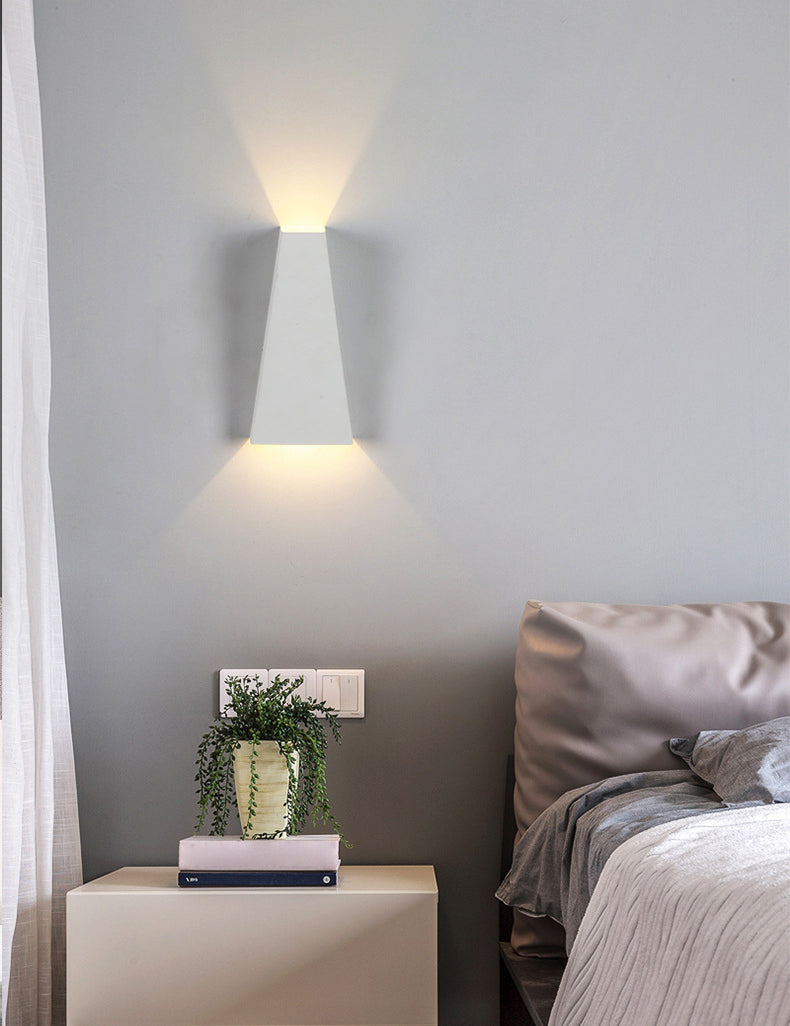 Geometric Wall Mounted Lamp Modern Simplicity Aluminum Wall Mount Lamp for Living Room