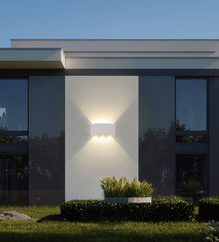 Moderne minimalistische wasserdichte LED -Wandleuchte Aluminium Rechteckige Scheinwerfer mit Glasschatten