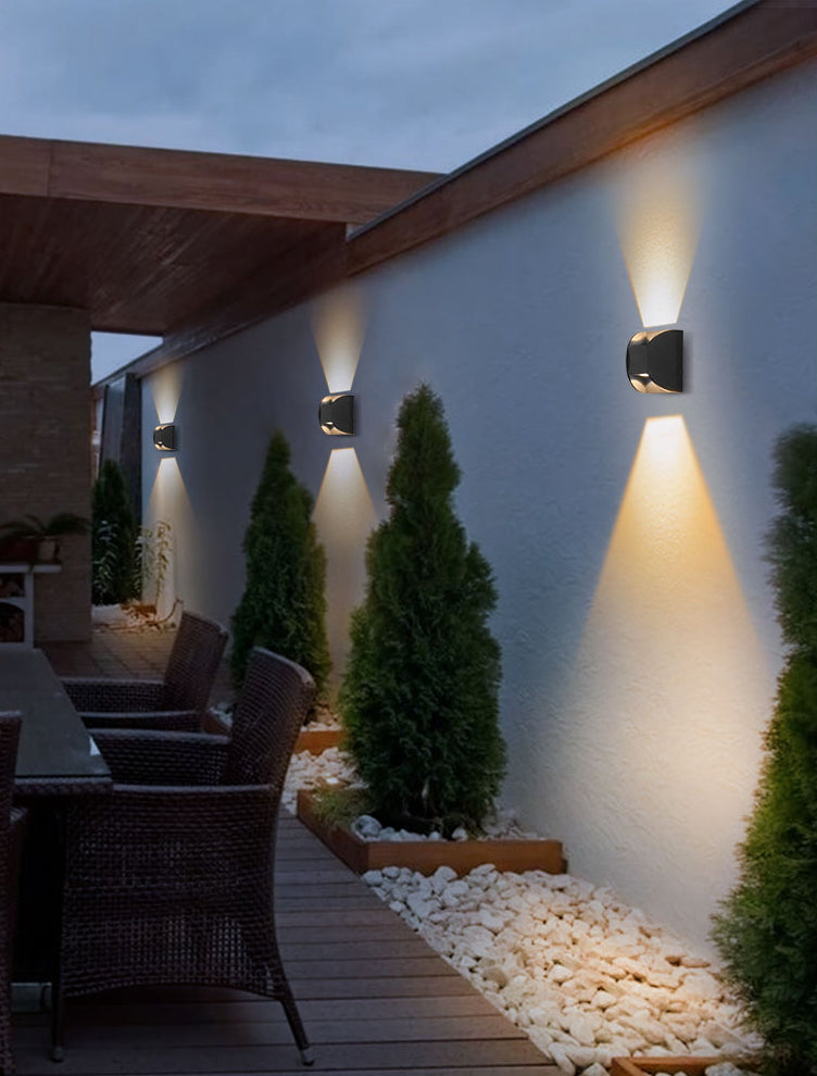 Black LED Wall Sconce in Modern Creative Style Aluminium Waterproof Spotlight with Glass Shade