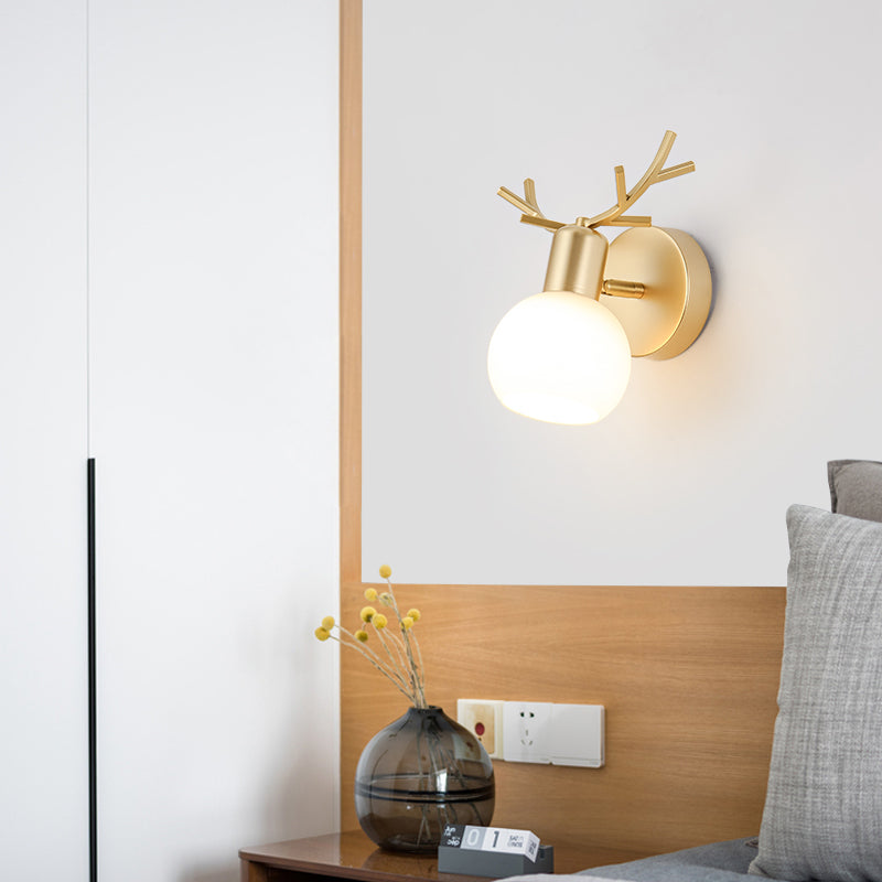 Contemporary Metal Globe Wall Sconce 1-Light Wall Mounted Light for Bathroom