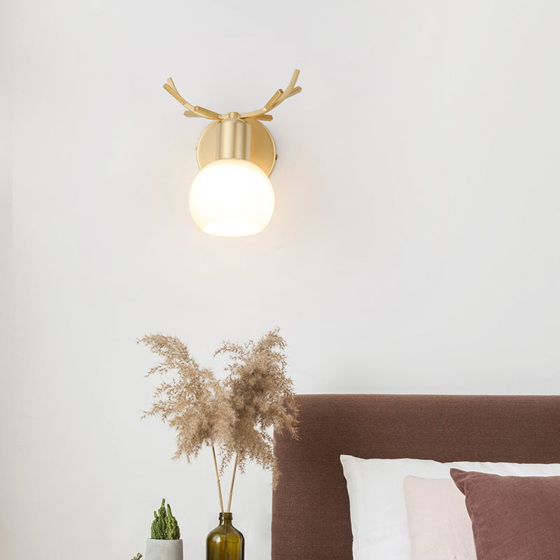 Contemporary Metal Globe Wall Sconce 1-Light Wall Mounted Light for Bathroom