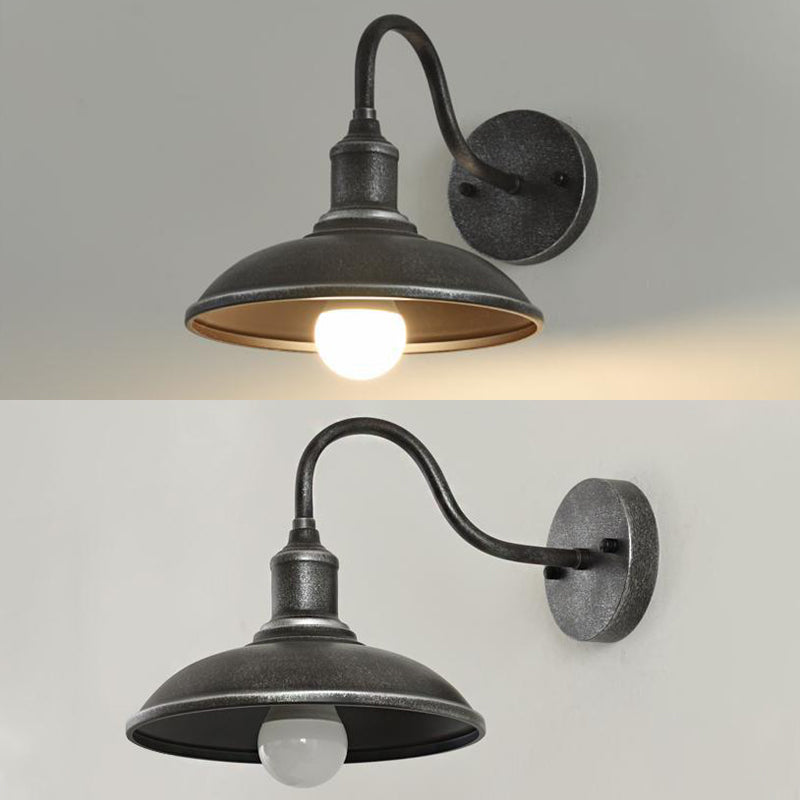 Industrielle Retro -Wandleuchte Schmiedeeisen -Scheunenwandlampe für Außenräume