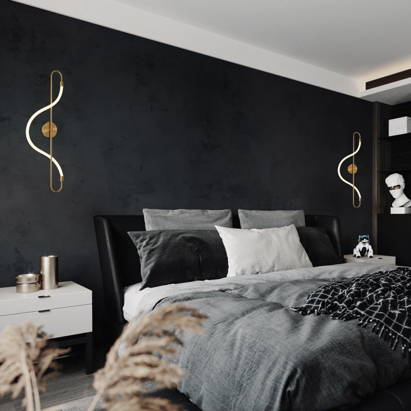 Gold Linear LED Wall Lamp in Modern Creative Style Wrought Iron Wall Sconce with Silicone Shade