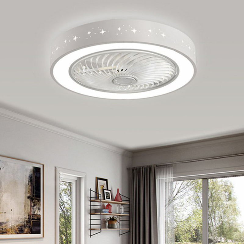 Moderne trommelvormige ventilatorlamp Acryl LED Slaapkamer Semi Flush Light in wit met afgelegen