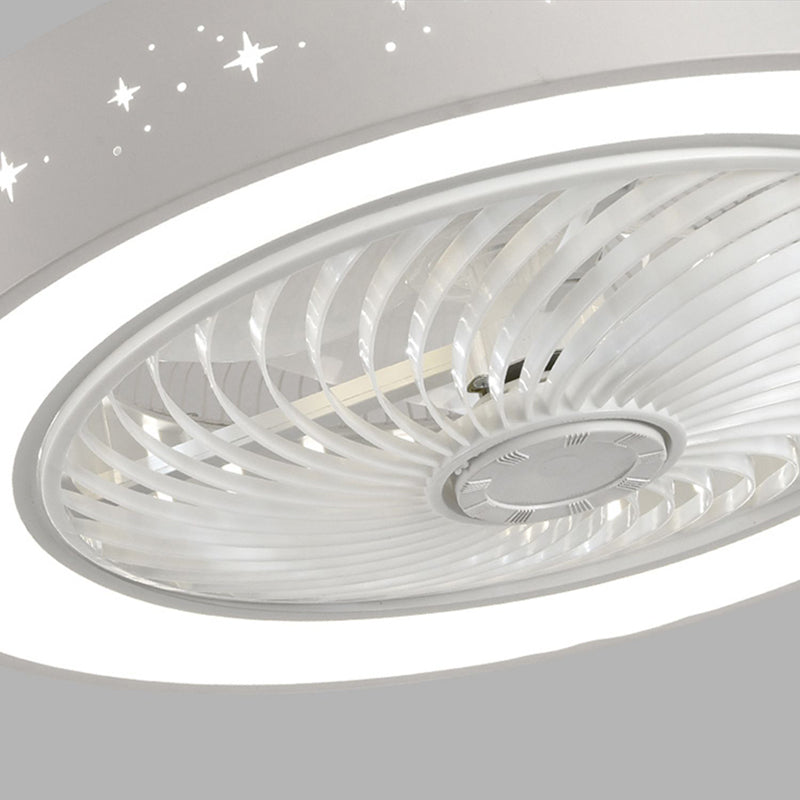 Moderne trommelvormige ventilatorlamp Acryl LED Slaapkamer Semi Flush Light in wit met afgelegen