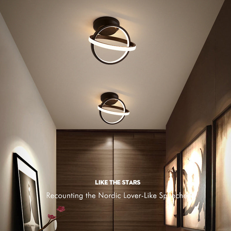 Plafoniera a LED lineare a 2 luci in un moderno e semplice apparecchio da soffitto in alluminio con paralume in silicone