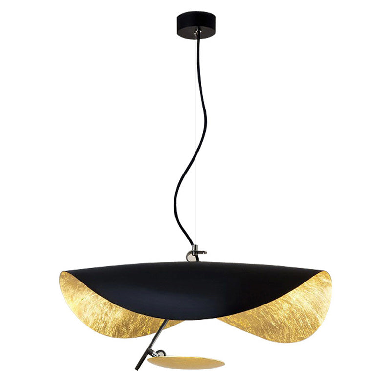 Modern Creative Creative LED Light Light Iron Ithing Hanging Lampada con tonalità in foglio d'oro