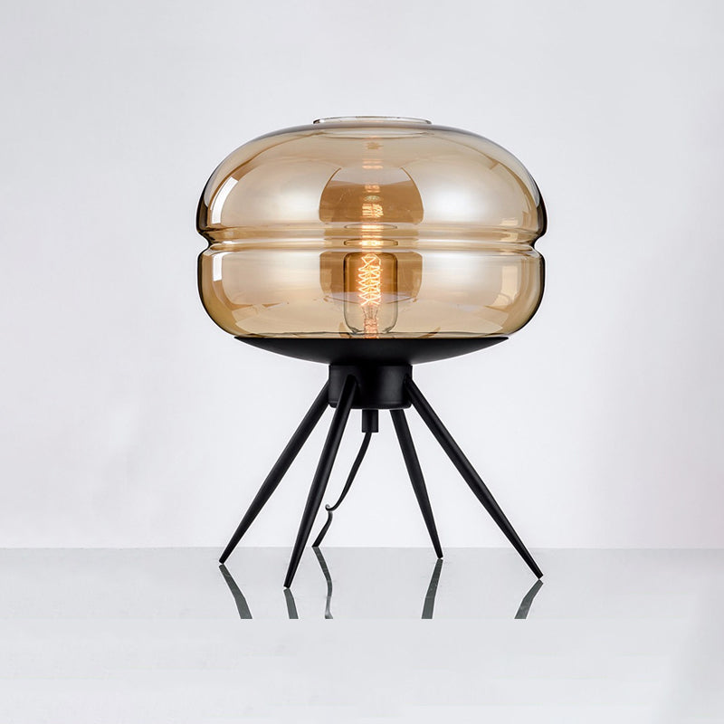 Postmoderne UFO-förmige Glas Tischlampe Single-Bulb-Nachttischlicht mit Quadpod