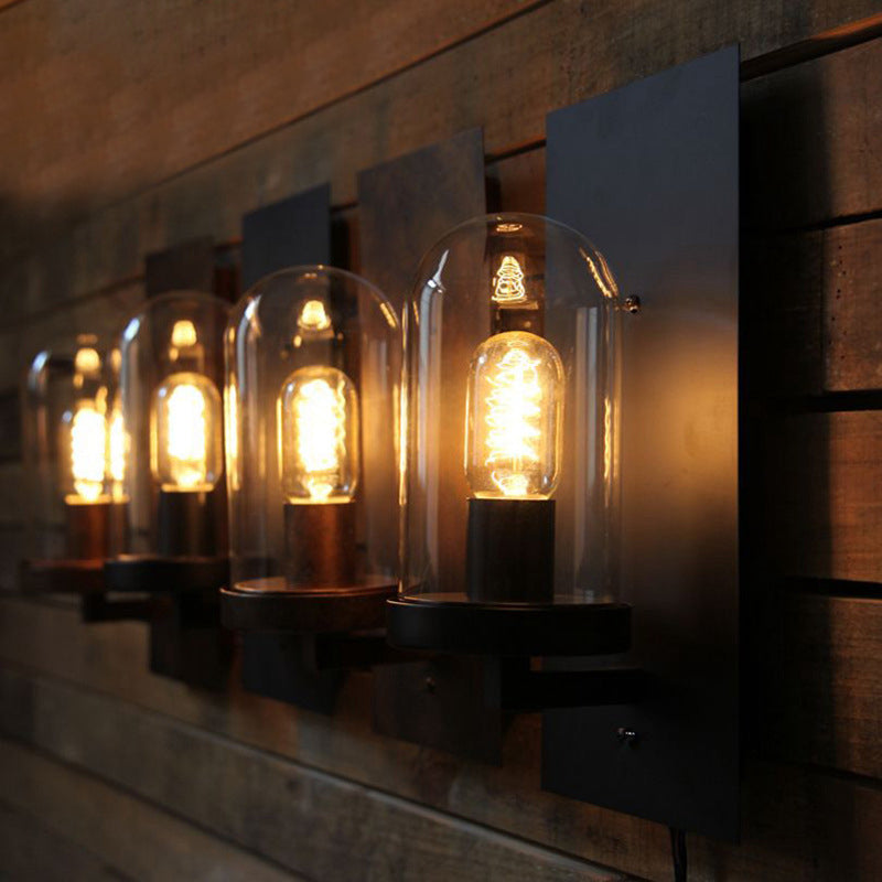 Schwarze einzelne Wandleuchten im industriellen Vintage -Stil Schmiedeeisenwandlampe mit Glasschatten