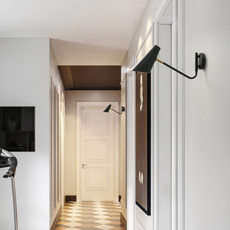 Lucinas de luz de pared cónica de estilo moderno lámparas de pared de 1 luces de metal en negro