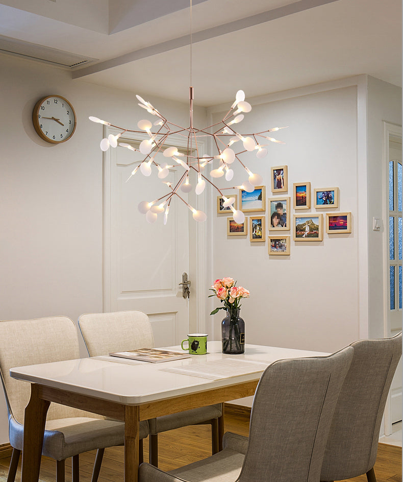 Luz de lámpara de lámpara en forma de hojas Iluminación de colgante acrílico de diseñador moderno para restaurante