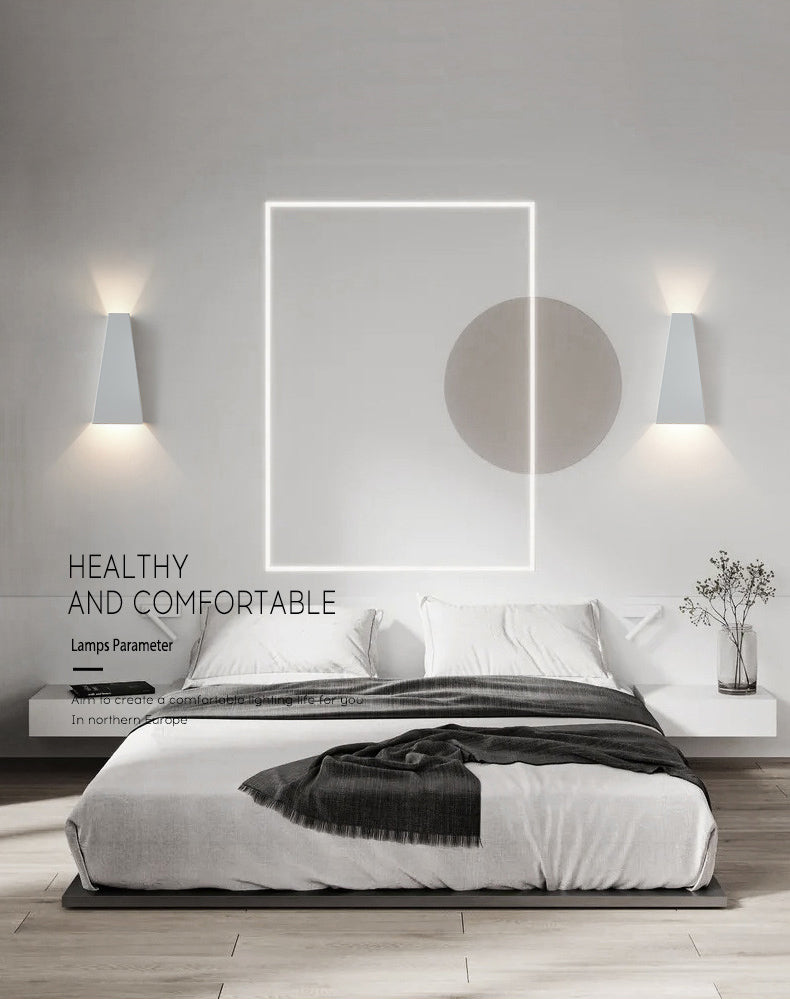 Polygon Wall Sconce Lighting Modern Style Metal 2-Lights Sconce Light in Black and White