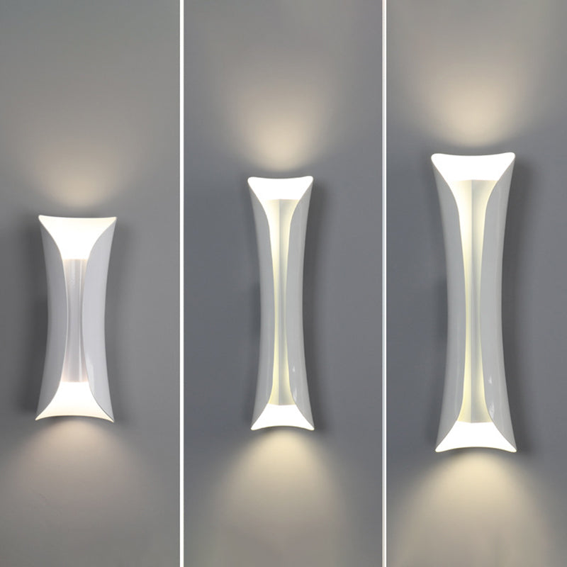 Modern Style Curl Wall Sconce Metallic 2-Lights Wall Mount Light in Black and White