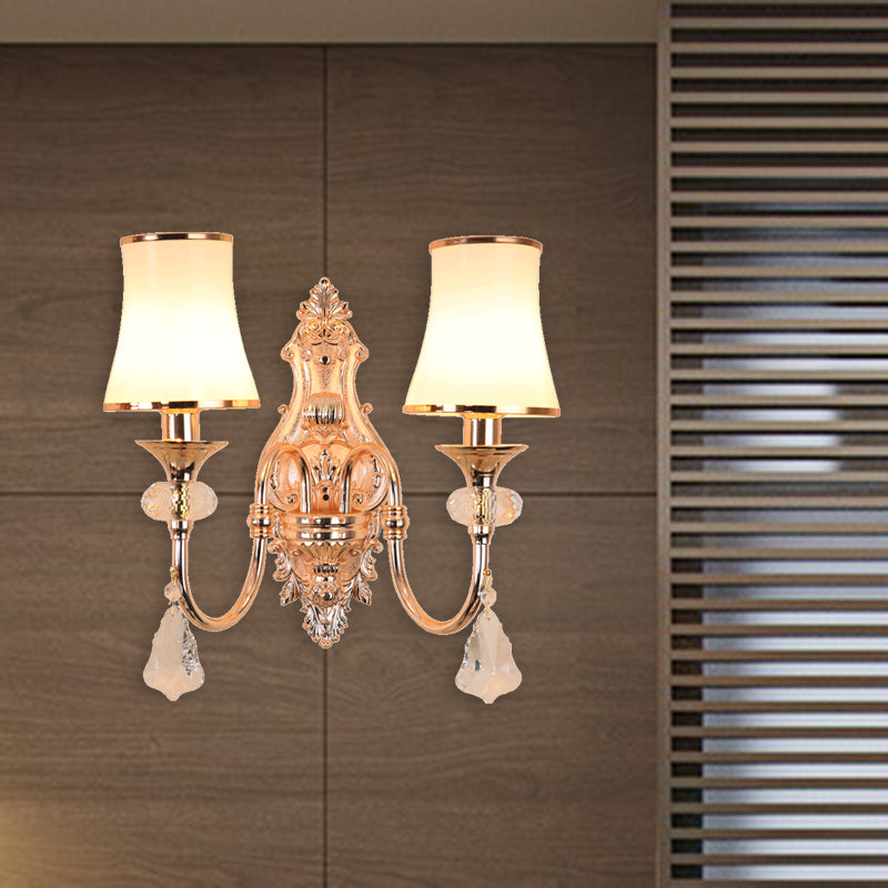 Lámpara de montaje de pared acampanada dorada Cristal tradicional translúcido 1/2 cabezas de la sala de estar iluminación de la pared de la pared