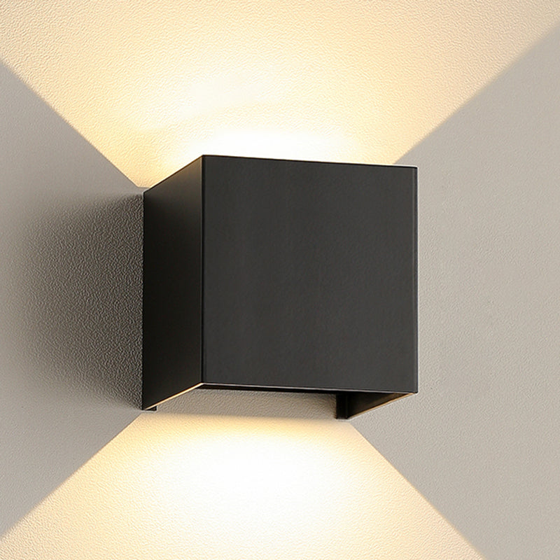 Modern Style Geometric Wall Sconces Aluminum 2-Lights Wall Mount Lamp in Black and White