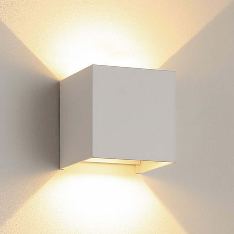 Modern Style Geometric Wall Sconces Aluminum 2-Lights Wall Mount Lamp in Black and White