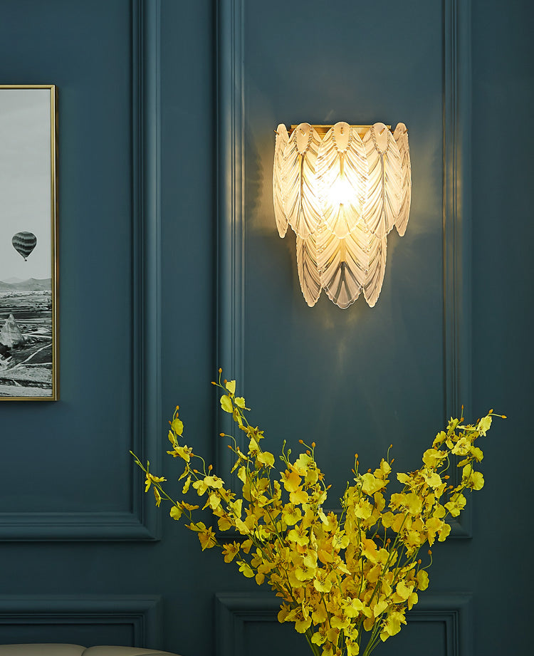 Tiered Wall Mounted Light Fixture Modern Style Clear Crystal 2-Lights Sconce in Gold