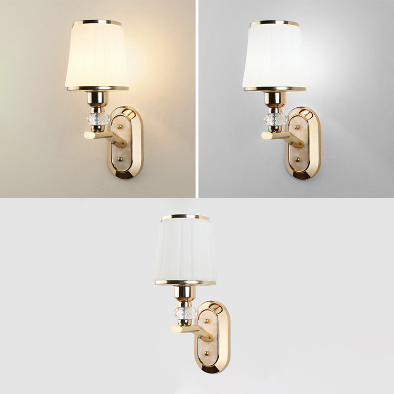 1 Licht halb geometrische Wandleuchte modern