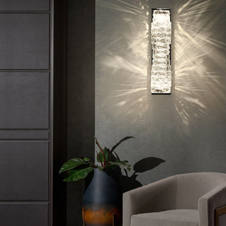 Moderner Stil Geometrischer Wandleuchten Schonconces Kristallblock 1-Licht-Leuchte in Chrom und Gold
