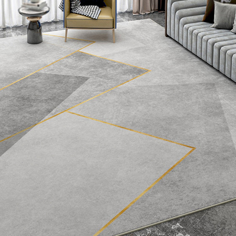 Modern Triangle Print Carpet Grey Tone Polyester Rug Anti-Slip Backing Carpet for Home Decoration