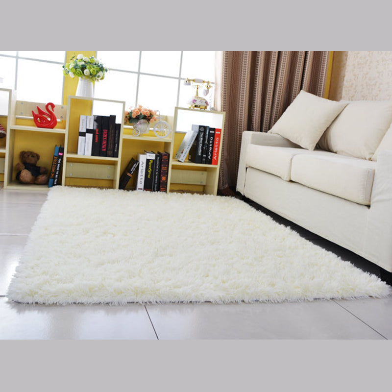 Soft Casual Shag Area Rug Minimalist Solid Carpet Polyester Non-Slip Backing Rug for Living Room