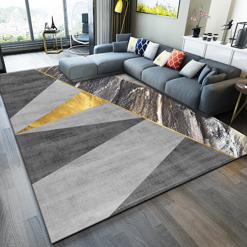 Multicolor Modern Indoor Rug Polyester Triangle Print Carpet Non-Slip Backing Rug for Home Decor