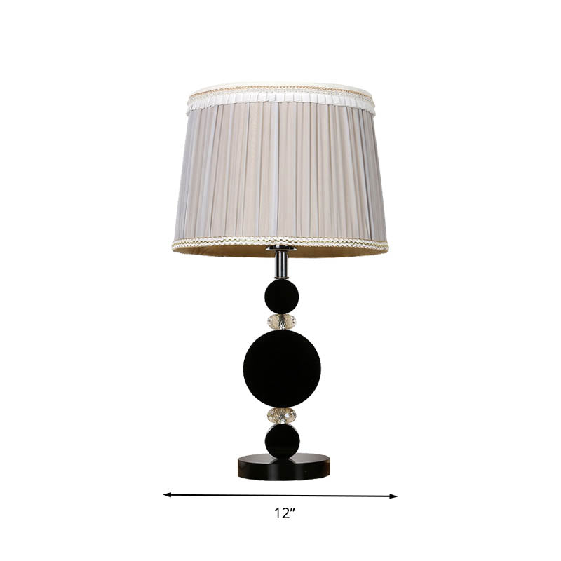 Tamburo rurale ombre night luce 1 lampada da tavolo in tessuto leggero in crema grigio per camera da letto con dettagli in finto.