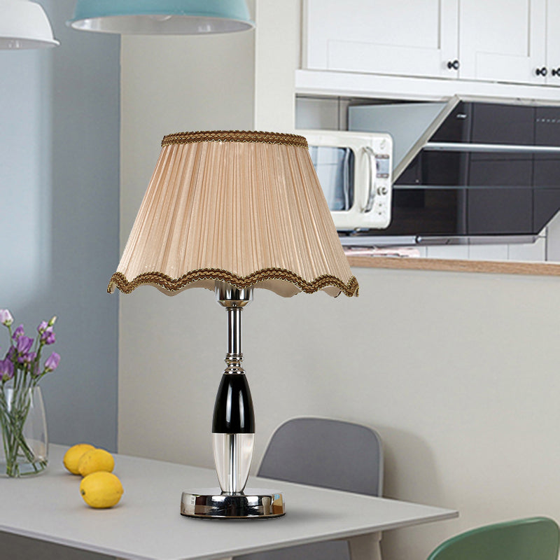 1 leichte Nachttischlampe rustikale, überbrochene Kristallnachtlicht im Beige für Wohnzimmer