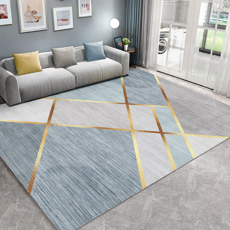 Color Mixed Triangle Rug Polyester Minimalist Carpet Non-Slip Backing Indoor Rug for Home Decoration