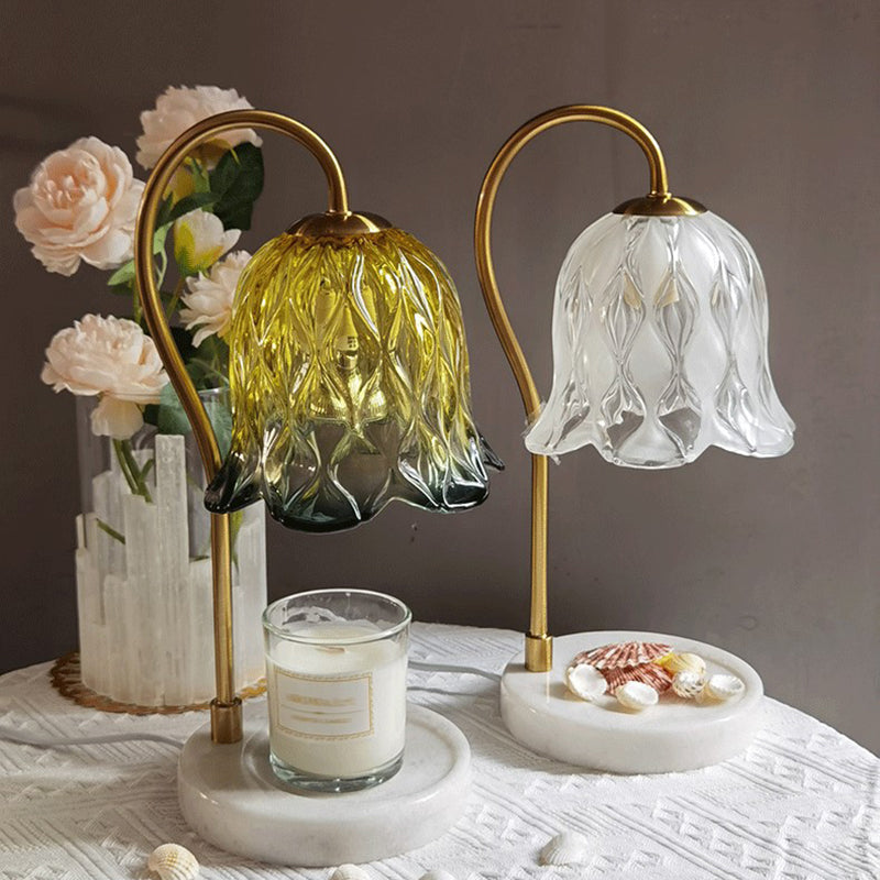 Lampe de chevet de fleur de cire de fleur